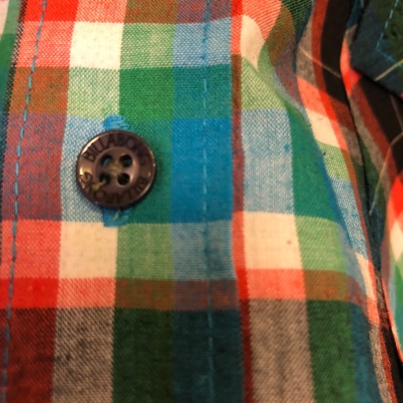 Billabong plaid button up - Picture 4 of 6